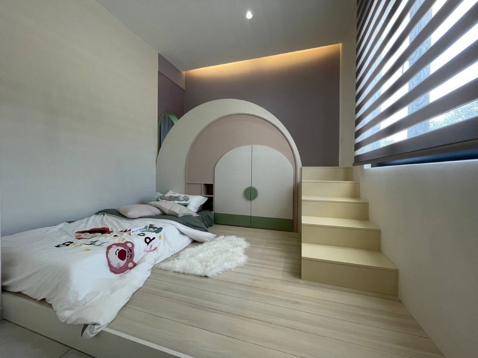 Alton Skyvillas show unit kids' bedroom